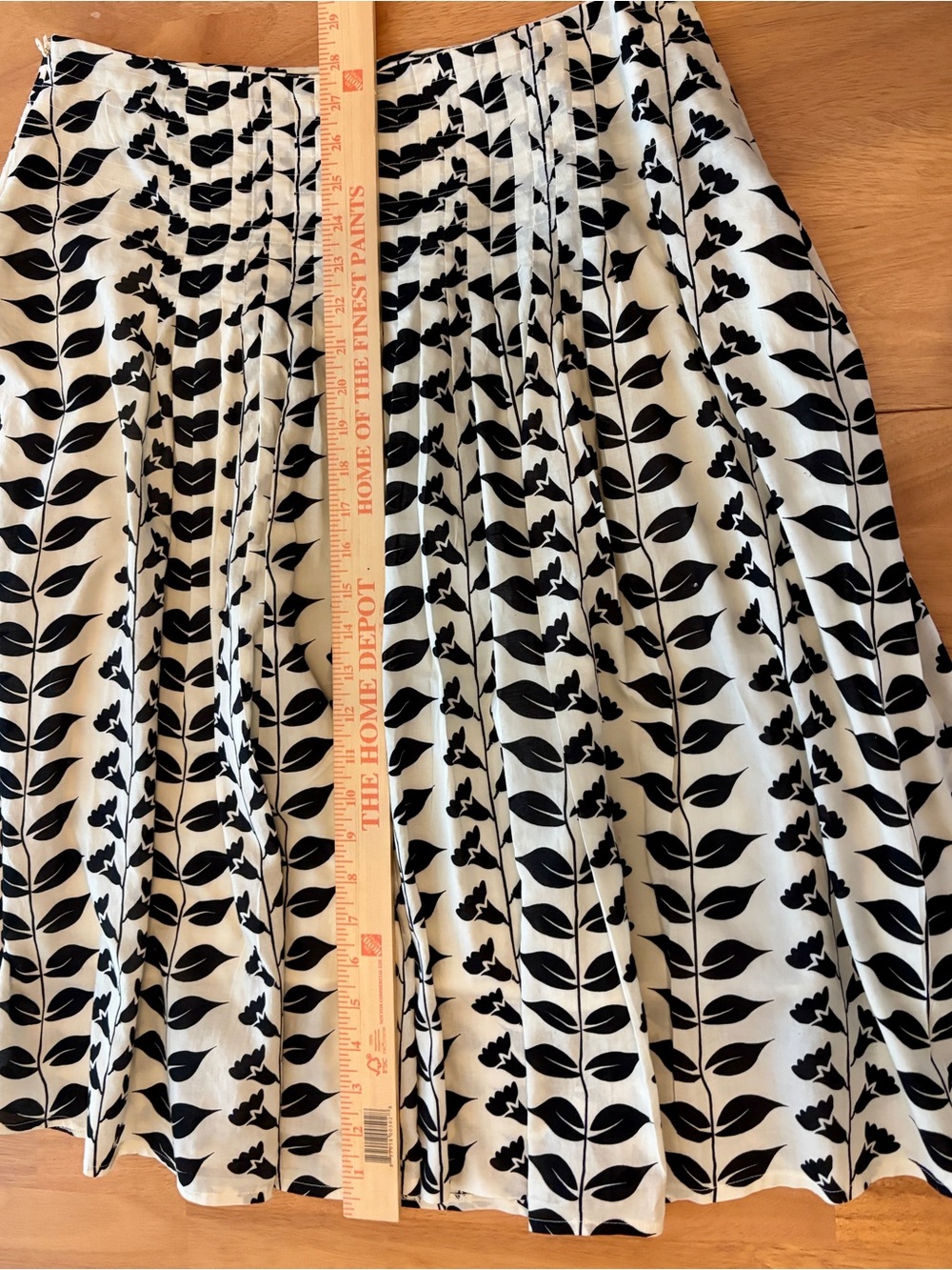 Pretty Black and White Floral Pleated A-Line Cotton Skirt ~ Women’s XL ~ - Picture 7 of 7